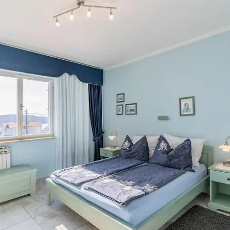 Apartment Apartments By The Sea Barbat, Rab - 3203